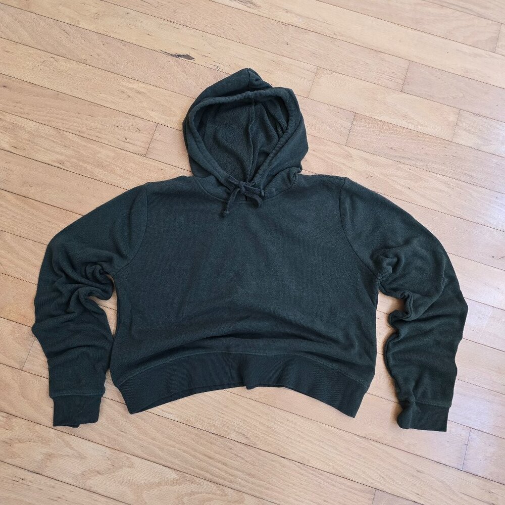 monochrome olive green sporty cropped hoodie | WMS M